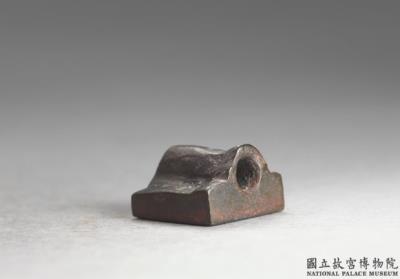 图片[2]-Bronze seal cast with “Qu Jun”, Han dynasty (206 BCE-220 CE)-China Archive